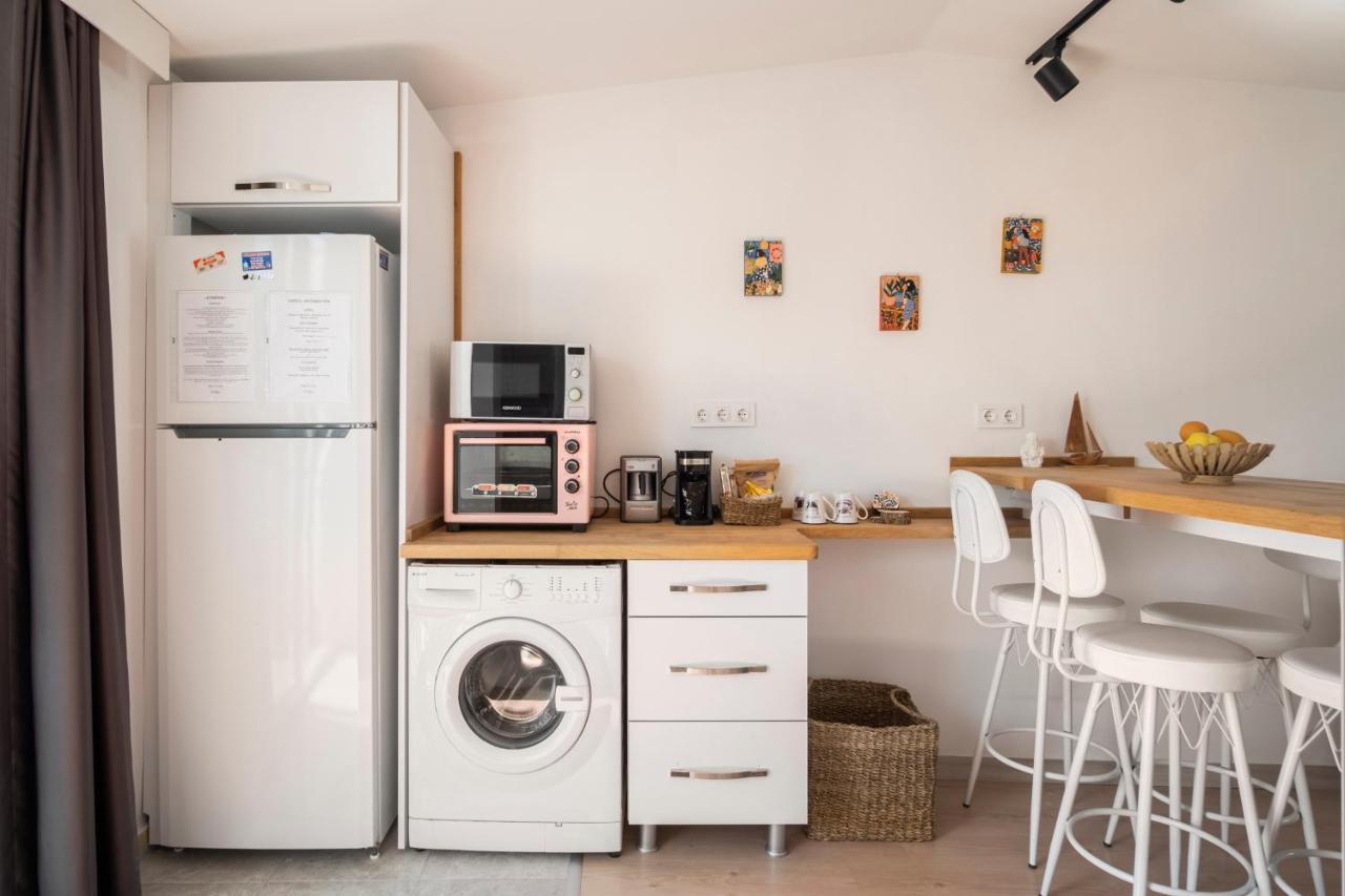 Central, Cozy, 15 Min Walk To The Beach, Fast Wi-Fi, Free Parking, 4Ppl Бодрум Экстерьер фото